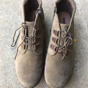 Clark’s Collection Suede Lace Up Boots